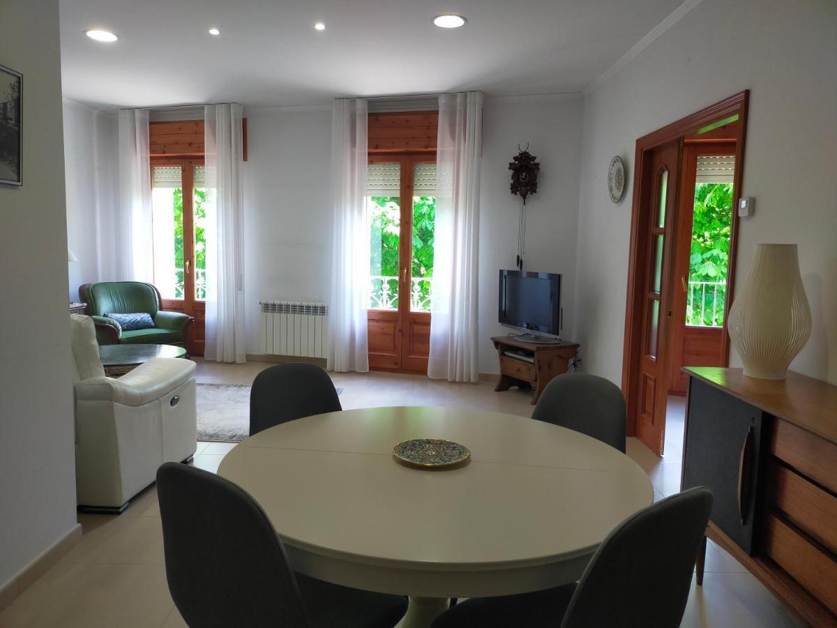 Can Planas Soleado, Amplio Con Vistas Y Parking Sant Joan de les Abadesses Luaran gambar