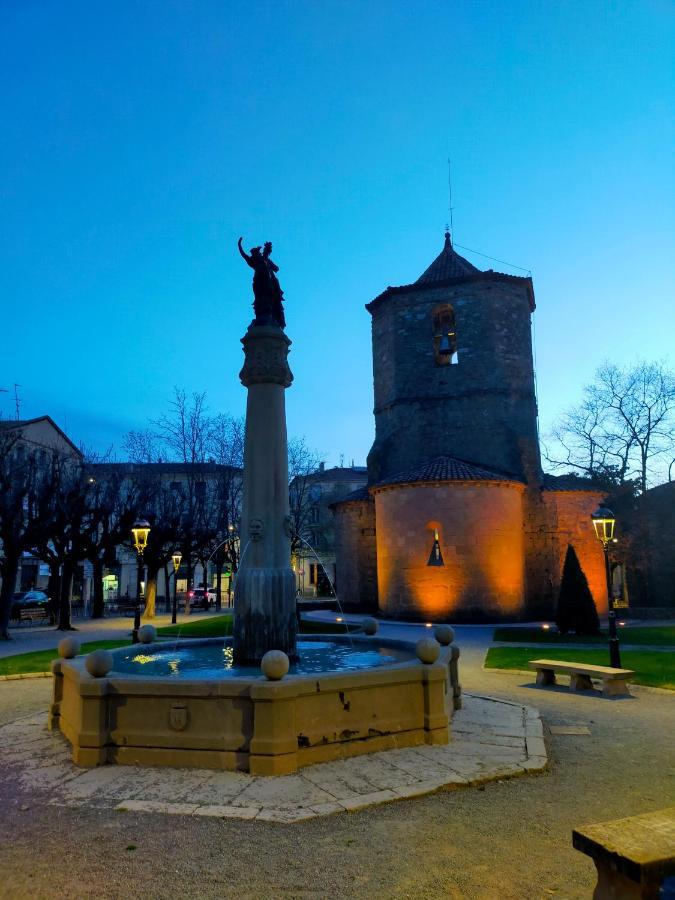Can Planas Soleado, Amplio Con Vistas Y Parking Sant Joan de les Abadesses Luaran gambar